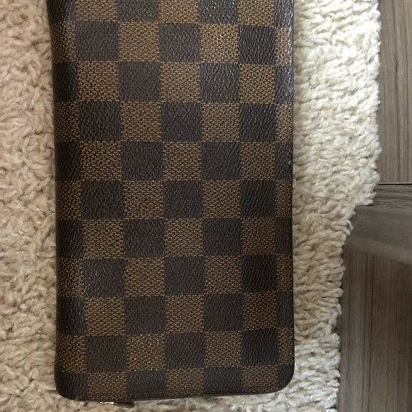 💯 authentic Louis Vuitton zip around wallet - Picture 3 of 8